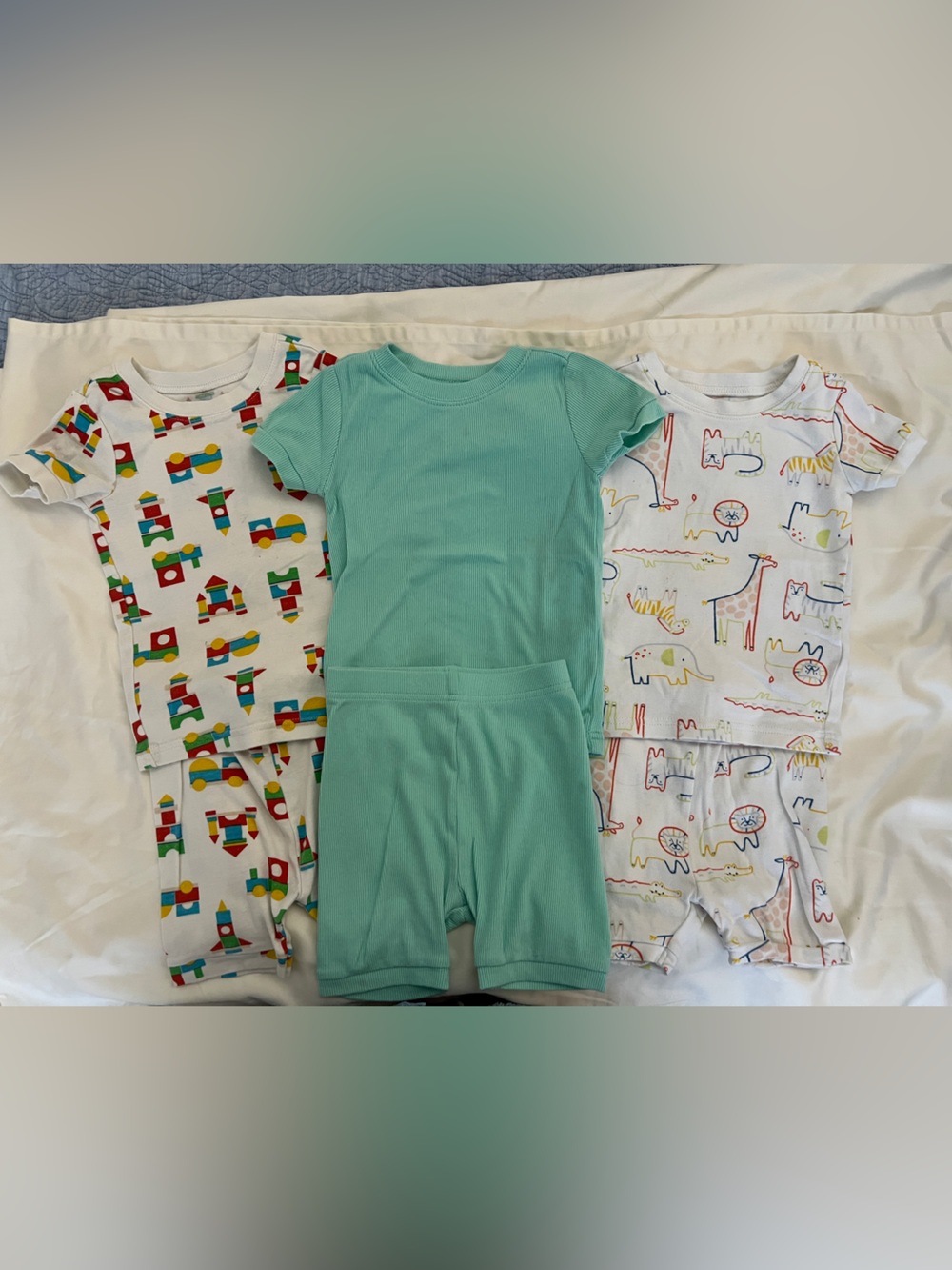 Old Navy Kids 2-Piece Short-Sleeve Pajama Bundle 2T